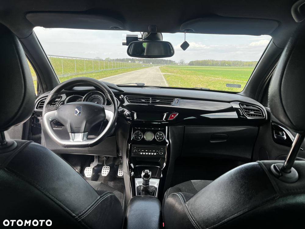 Citroën DS3 VTi 120 SoChic - 21