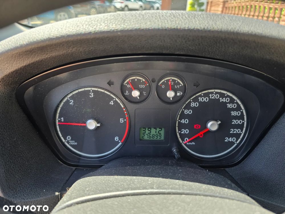 Ford Focus - 26