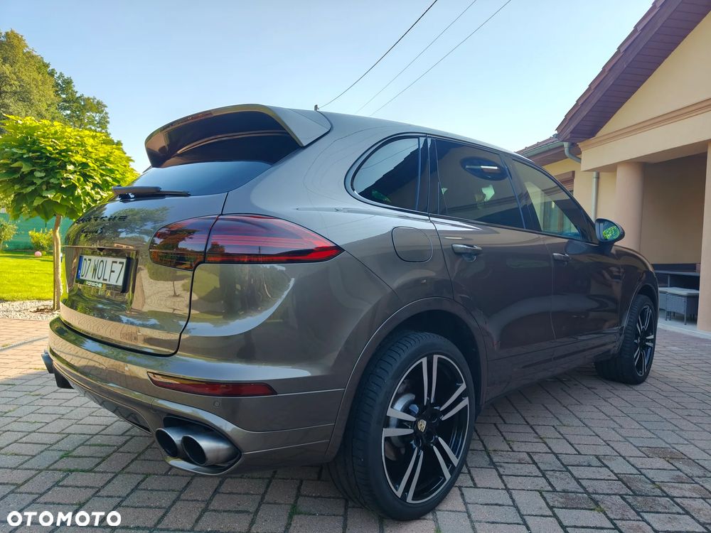 Porsche Cayenne Platinum Edition - 5