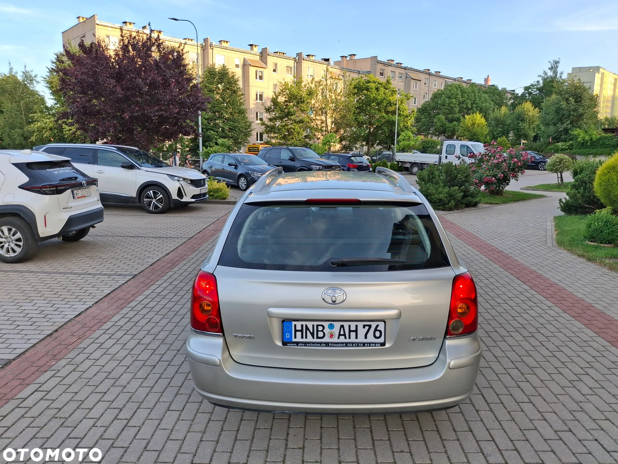Toyota Avensis 1.8 VVT-i Combi Executive - 14