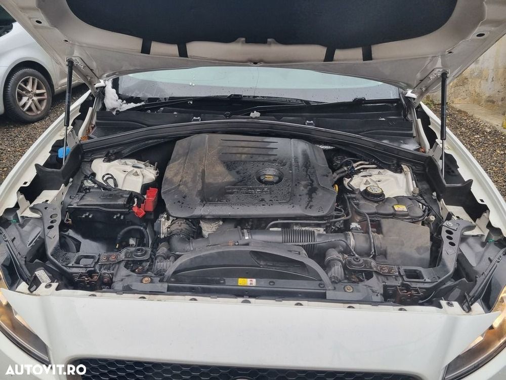 Dezmembrari dezmembrez EGR Jaguar F - Pace 2.0 D 2015 - 2020 204DTD - 7