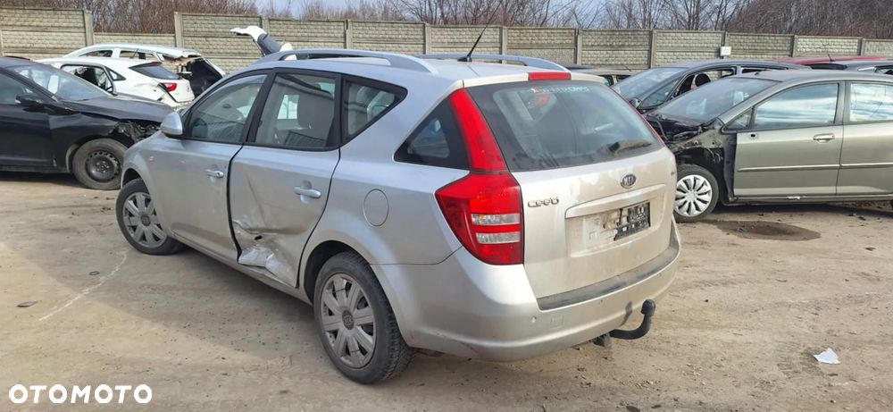 KIA CEED 2,0 CRDI 140KM wtryskiwacz wtrysk - 6