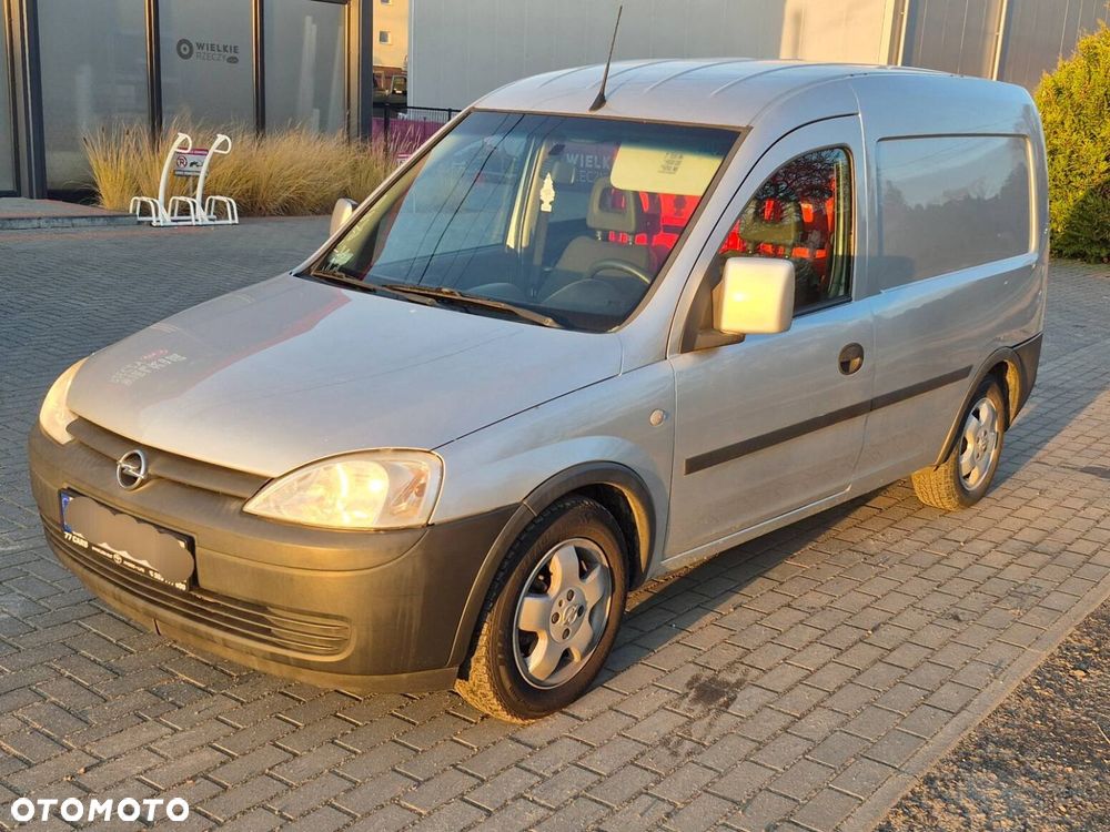 Opel Combo - 1