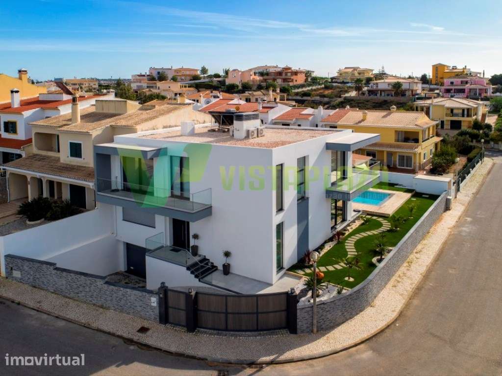 Moradia de Luxo em Ferragudo com Piscina e Proximidade das Lindas P... - Grande imagem: 5/31