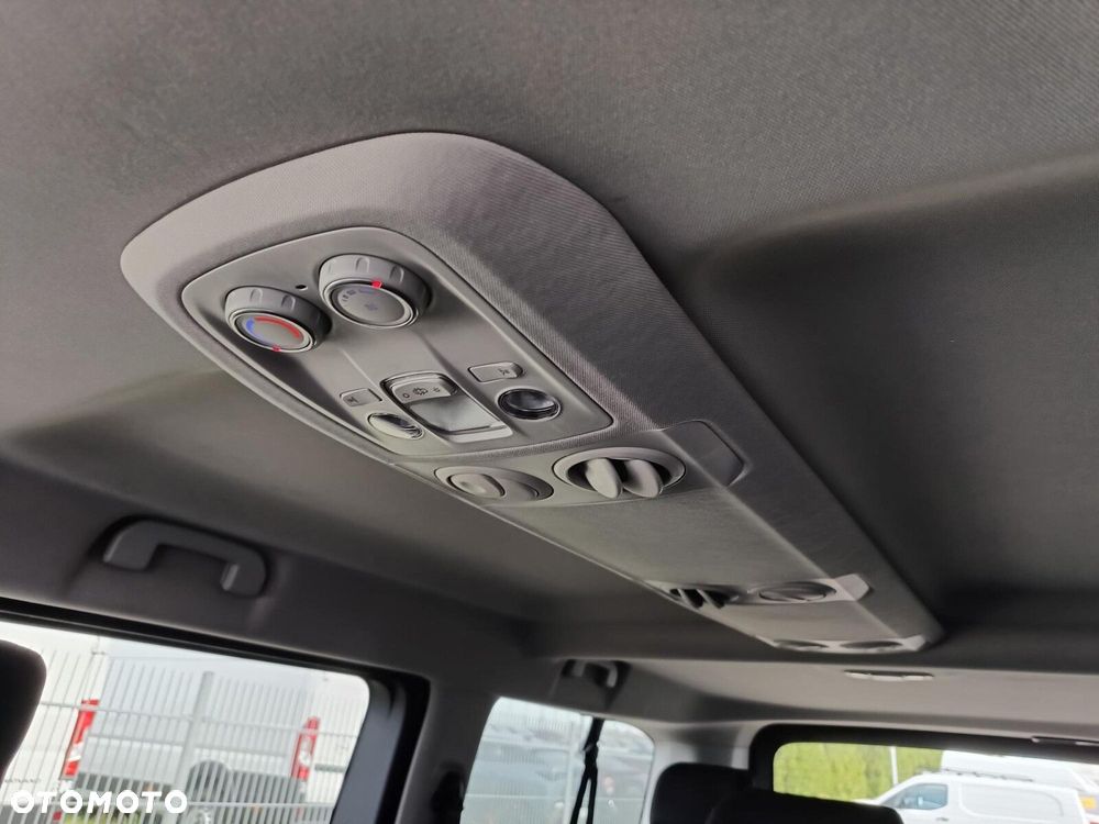 Peugeot Traveller 2.0 BlueHDi Long Business EAT8 - 15