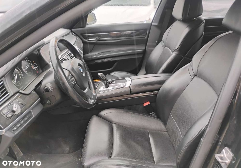 BMW Seria 7 - 9