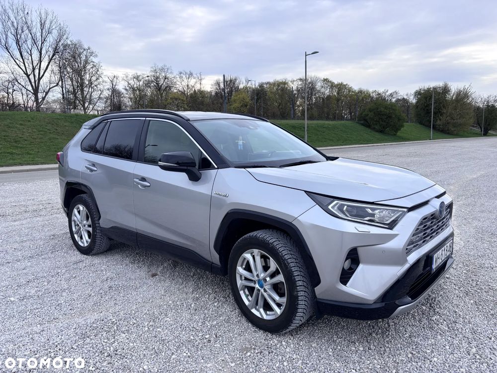 Toyota RAV4 Hybrid Selection 4x2 - 4
