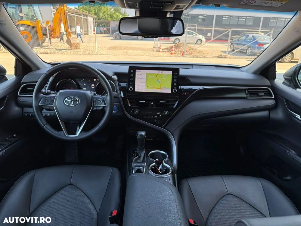 Toyota Camry 2.5 Dynamic - 16