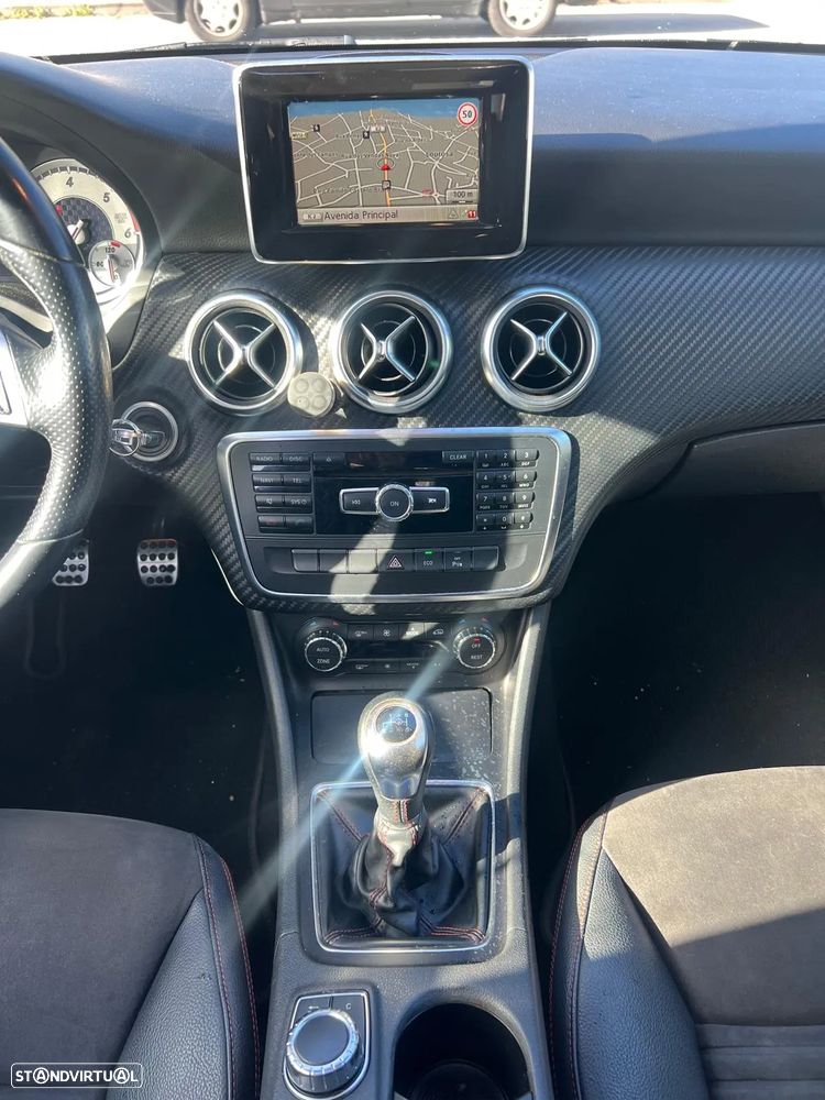 Mercedes-Benz A 180 CDI AMG Line - 19