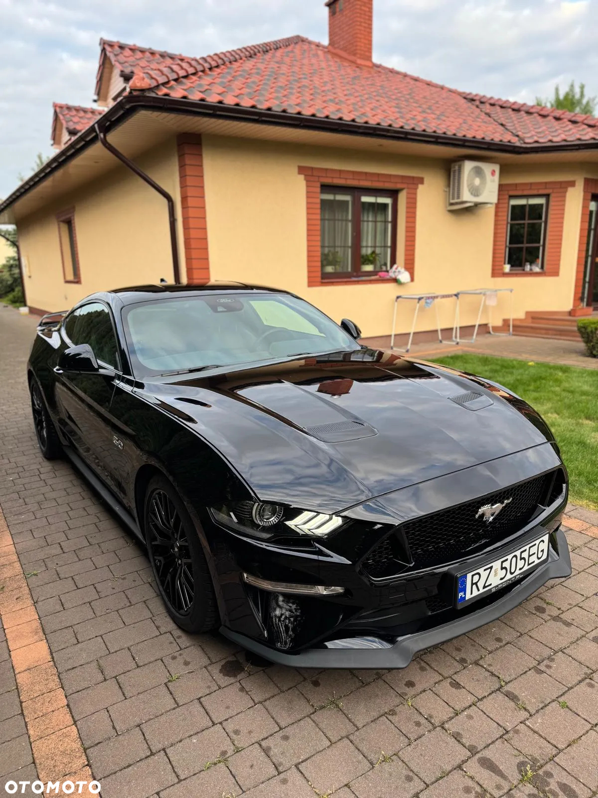 Ford Mustang 5.0 V8 GT - 4