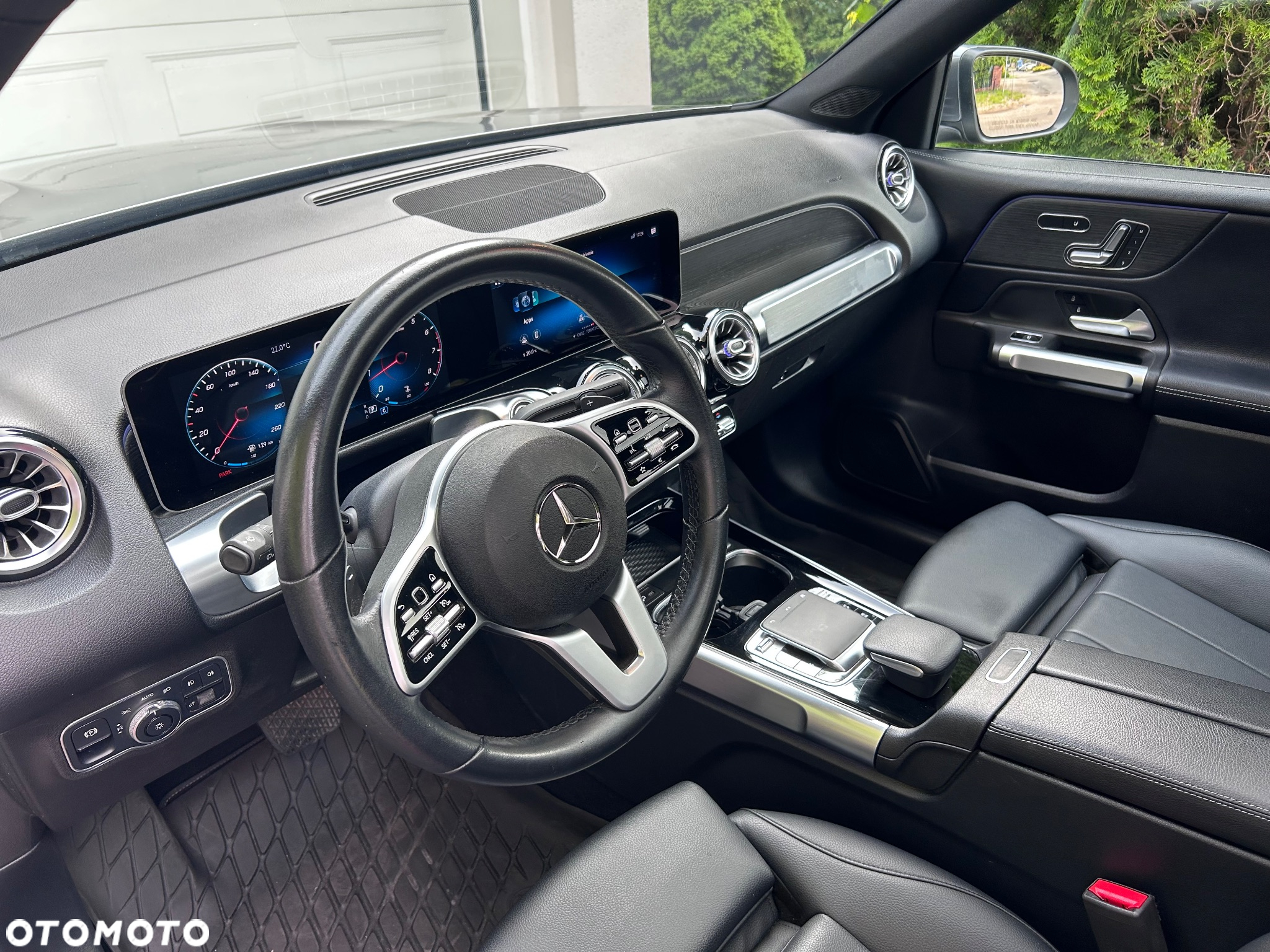 Mercedes-Benz GLB 250 4-Matic 8G-DCT - 12