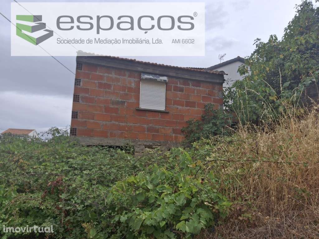 Moradia - Grande imagem: 2/16