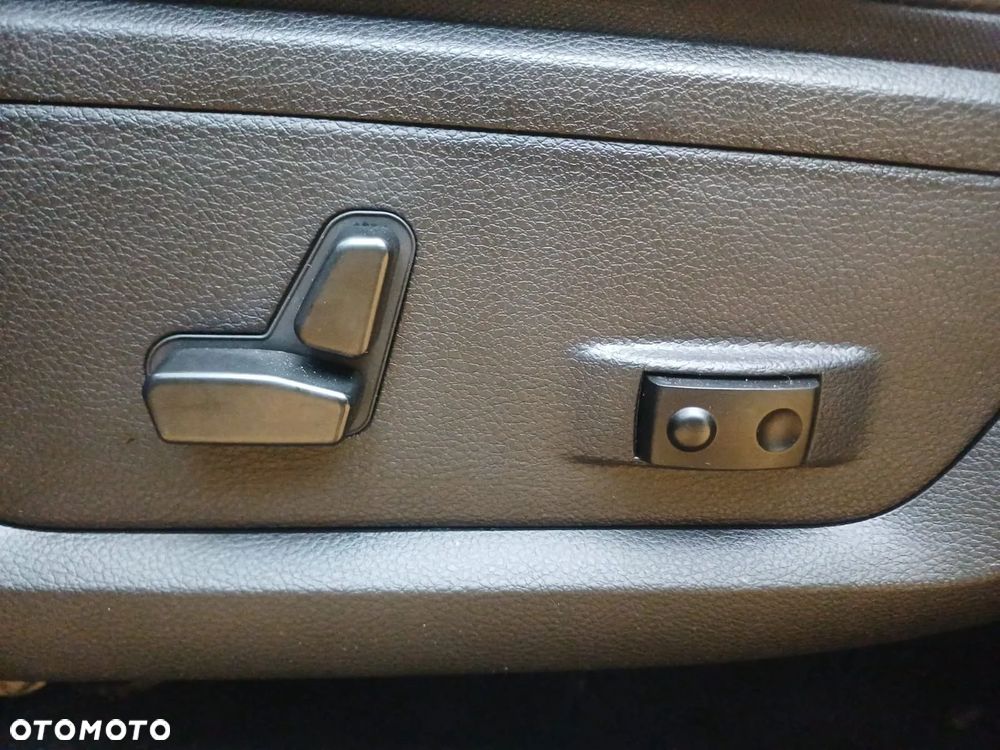 Dodge RAM 1500 5.7 4x4 - 13