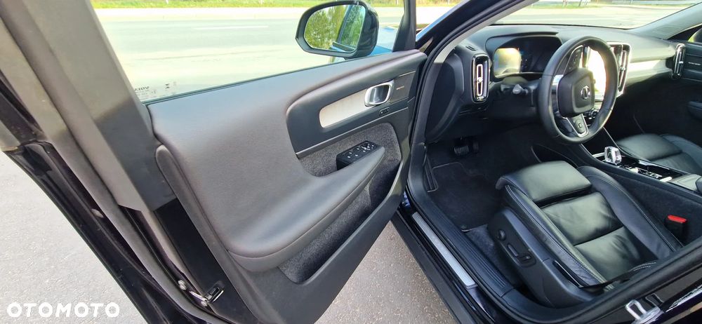 Volvo XC 40 B5 B AWD Ultimate Dark - 14