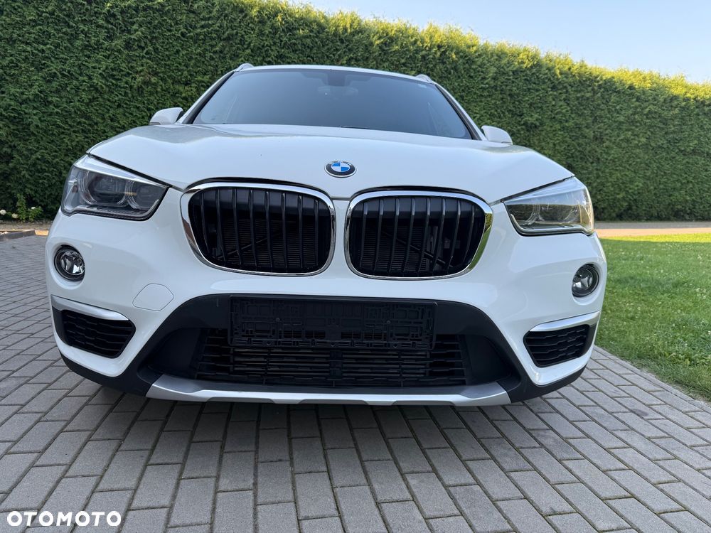 BMW X1 xDrive25i Advantage sport - 3