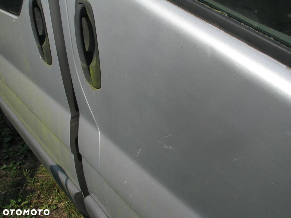DRZWI PRAWY PRZÓD OPEL VIVARO A RENAULT TRAFIC II L147 RP09 - 2