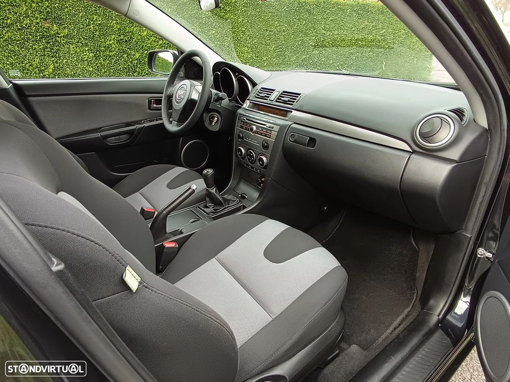 Mazda 3 Hatchback MZR 1.6 CD Sport - 16