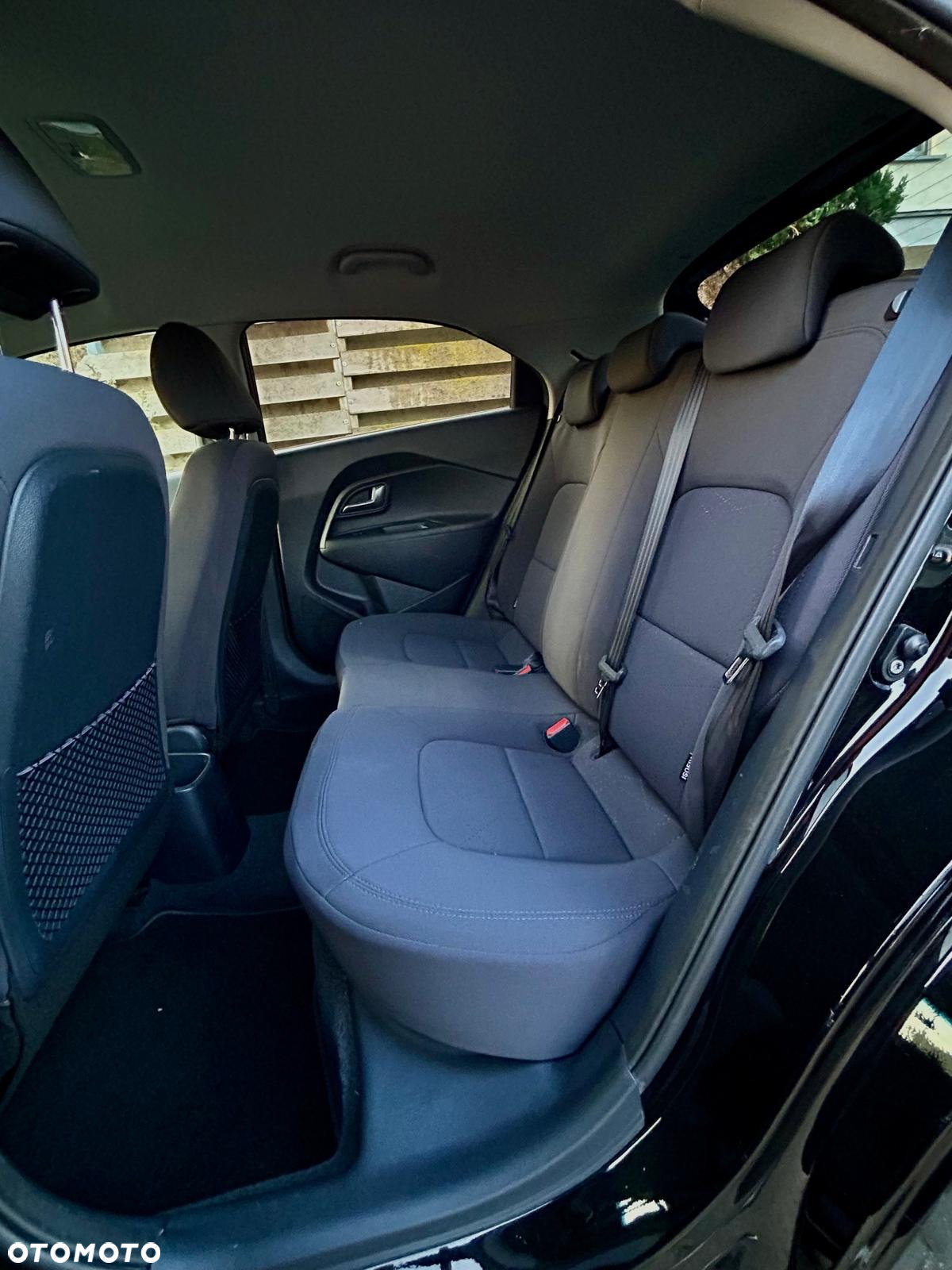 Kia Rio 1.4 L - 27