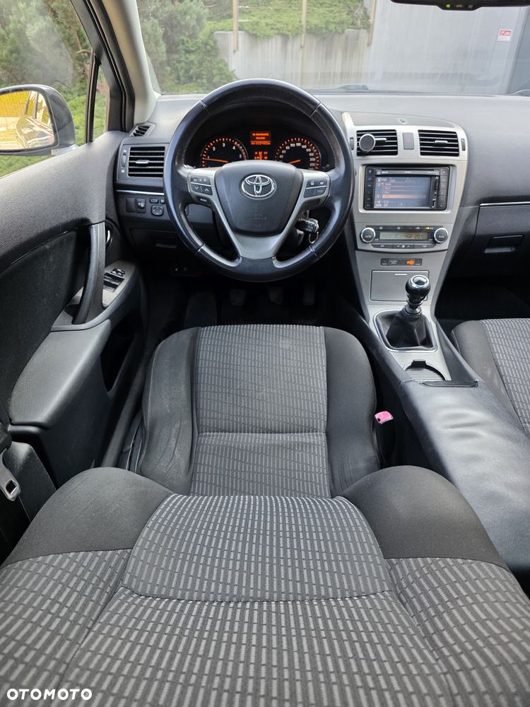 Toyota Avensis 2.0 D-4D Sol Premium - 8