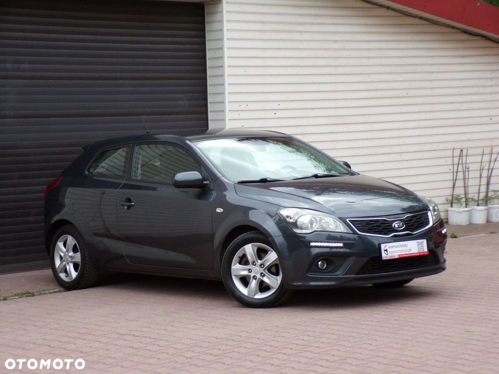 Kia ProCeed - 2
