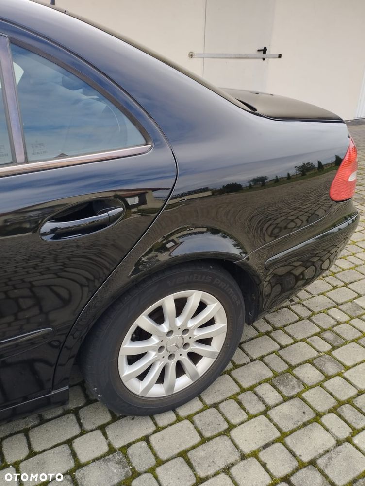 Mercedes-Benz Klasa E 280 4Matic Automatik Classic - 9