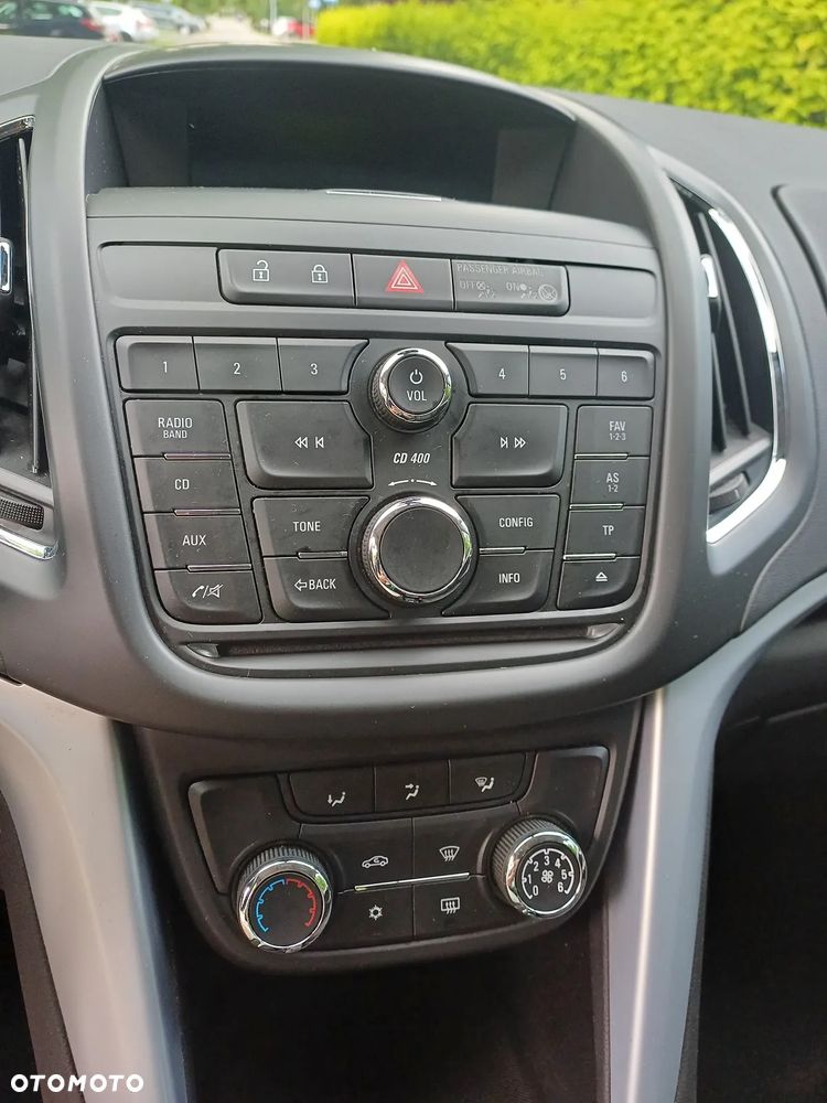 Opel Zafira - 27