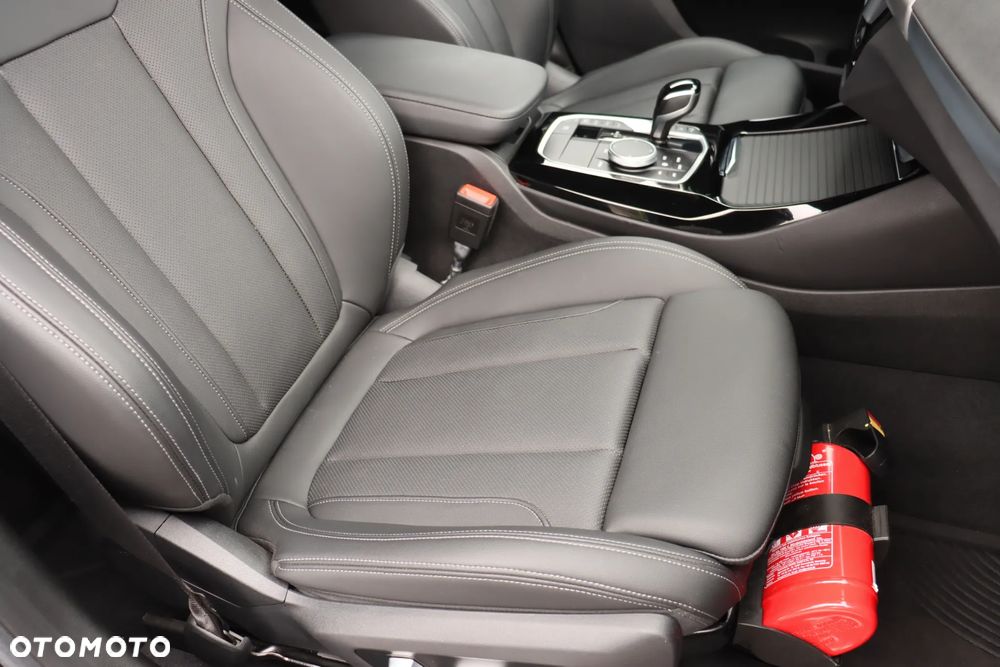 BMW X3 xDrive30d mHEV sport - 13