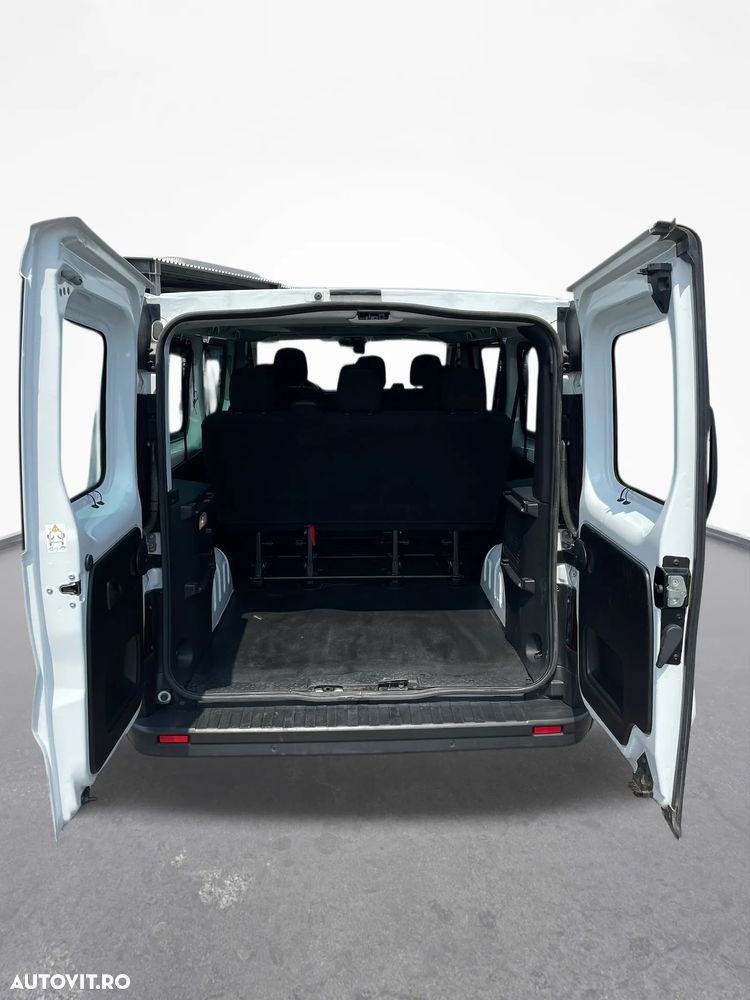 Renault Trafic 2.0 Blue dCi 110 S&S L1 8+1 Life - 6