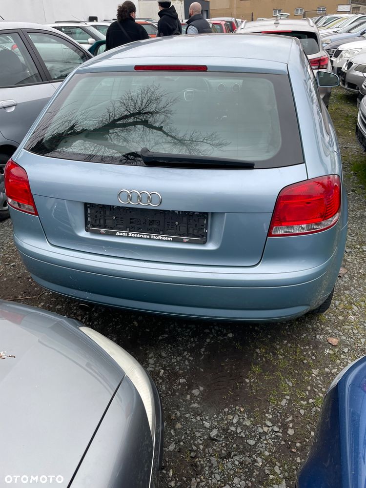 Audi A3 3-drzwiowe 1.6 Ambiente - 12