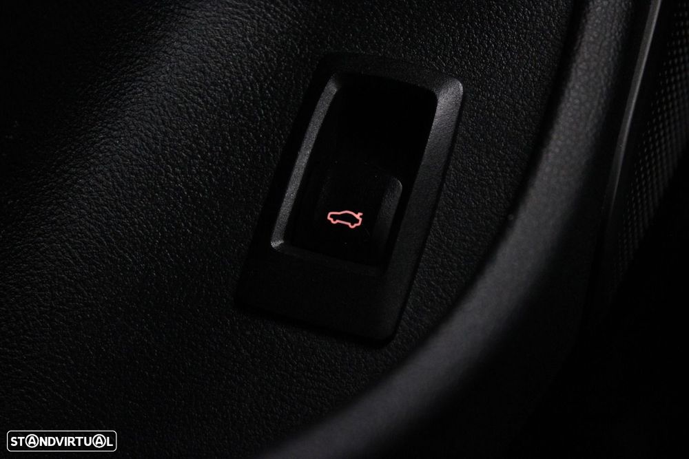 BMW i4 - 33