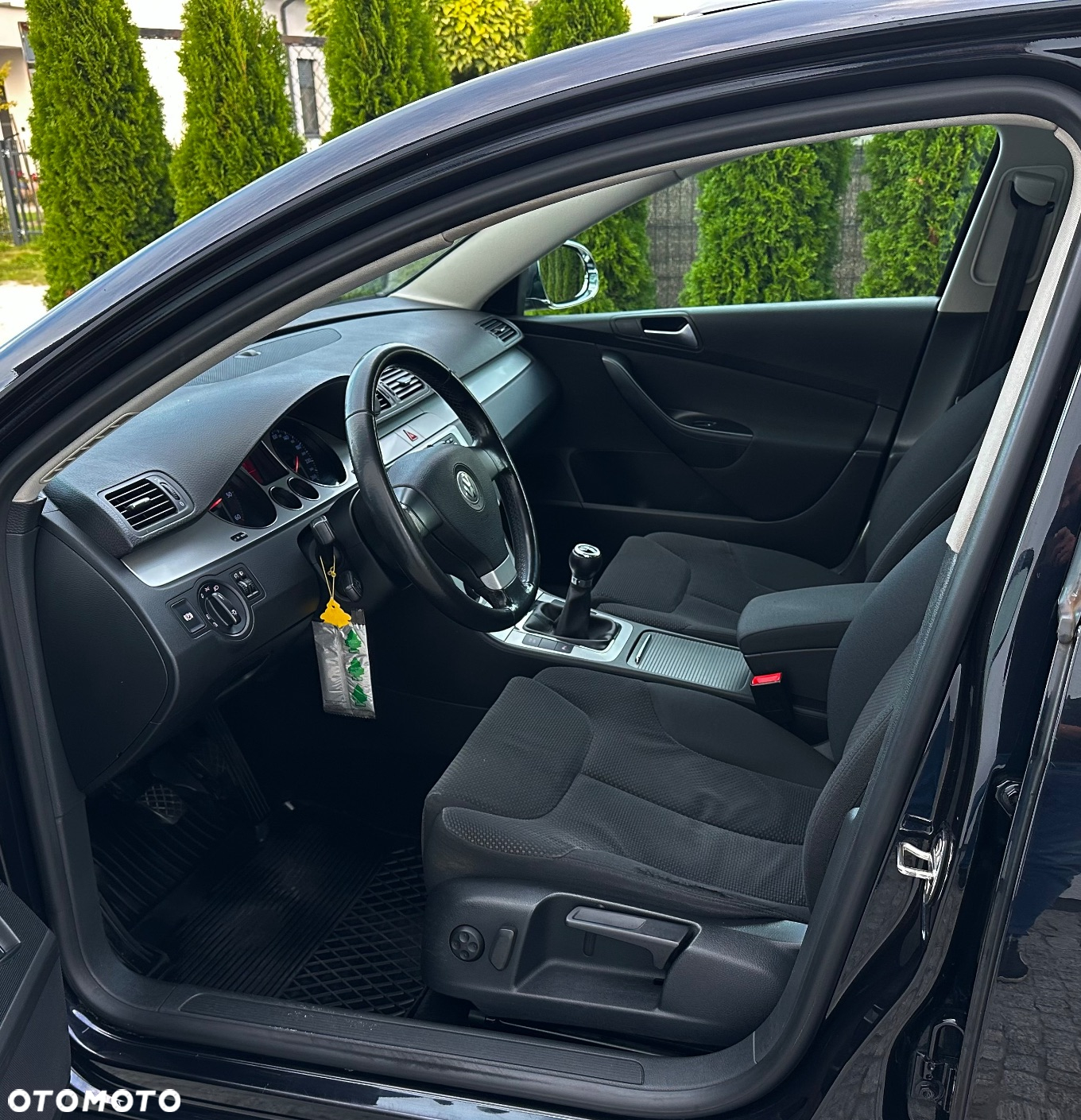 Volkswagen Passat 2.0 TDI Comfortline - 8