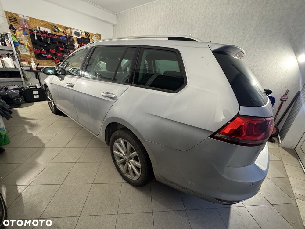 Volkswagen Golf 1.6 TDI BlueMotion Comfortline - 7