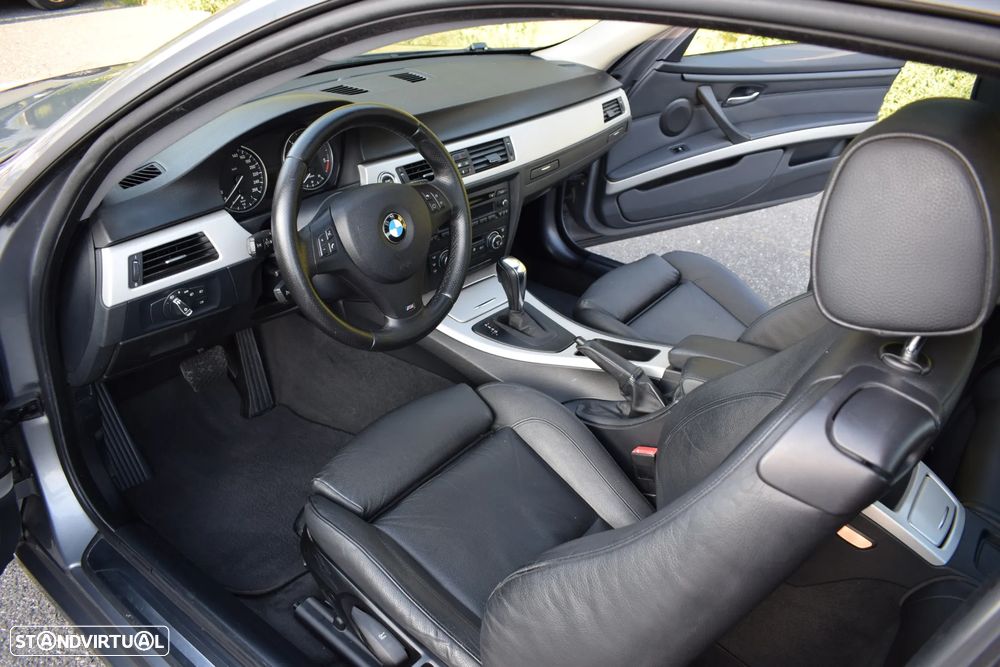 BMW 320 d Coupe Auto - 17