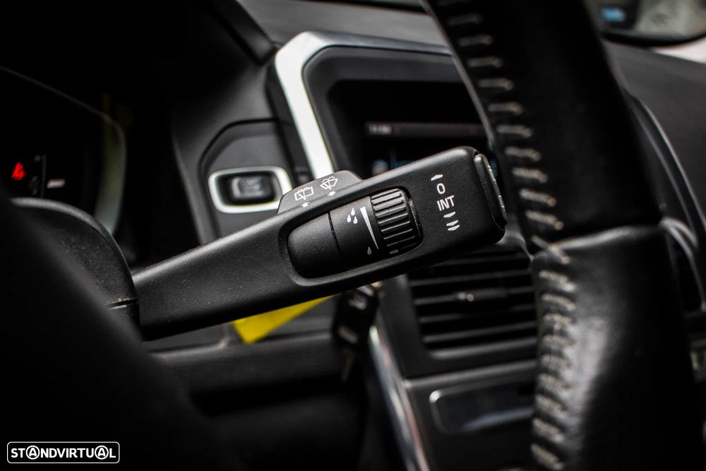 Volvo XC 60 2.0 D4 Inscription - 17