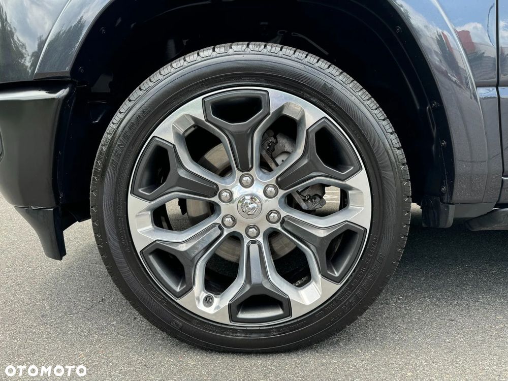 RAM 1500 5.7 Crew Cab Limited - 32