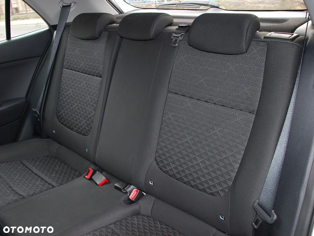 Kia Rio 1.2 M - 13