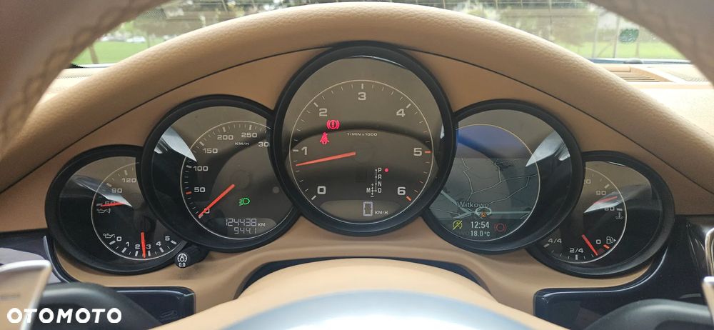 Porsche Panamera Diesel Platinum Edition - 30