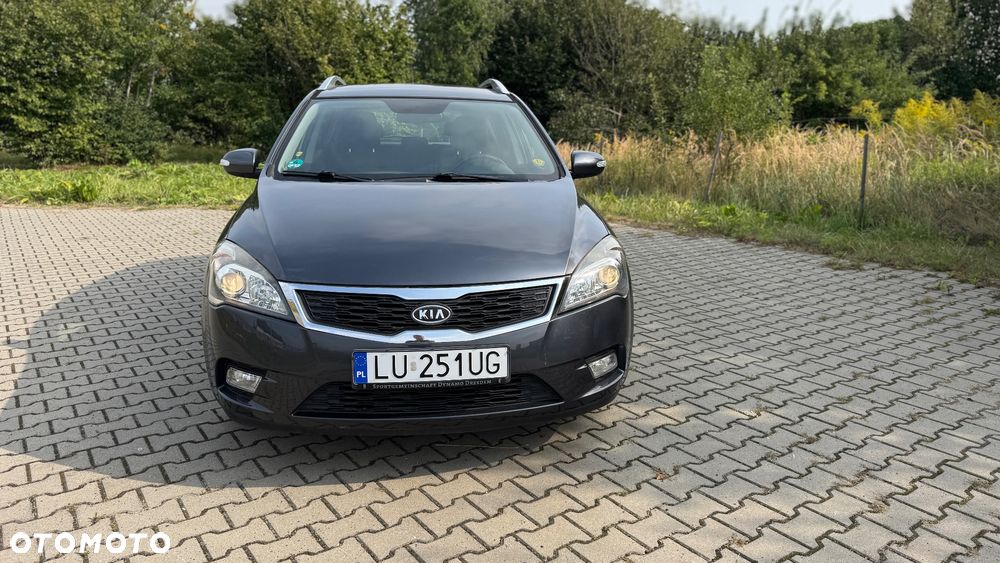 Kia Ceed - 3