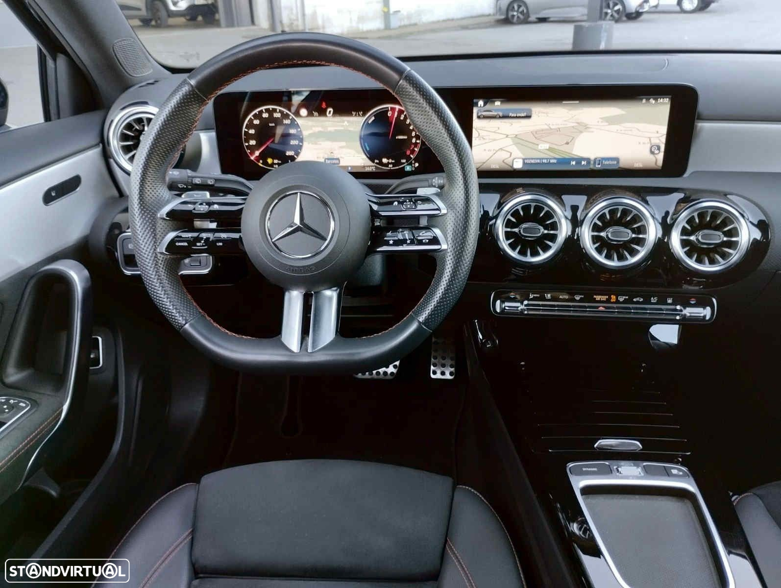 Mercedes-Benz A 250 e AMG Line - 3