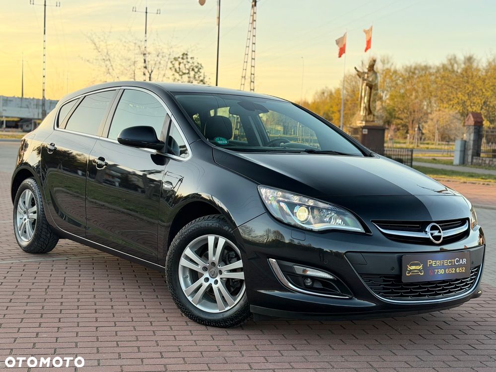 Opel Astra 1.4 Turbo Cosmo - 1