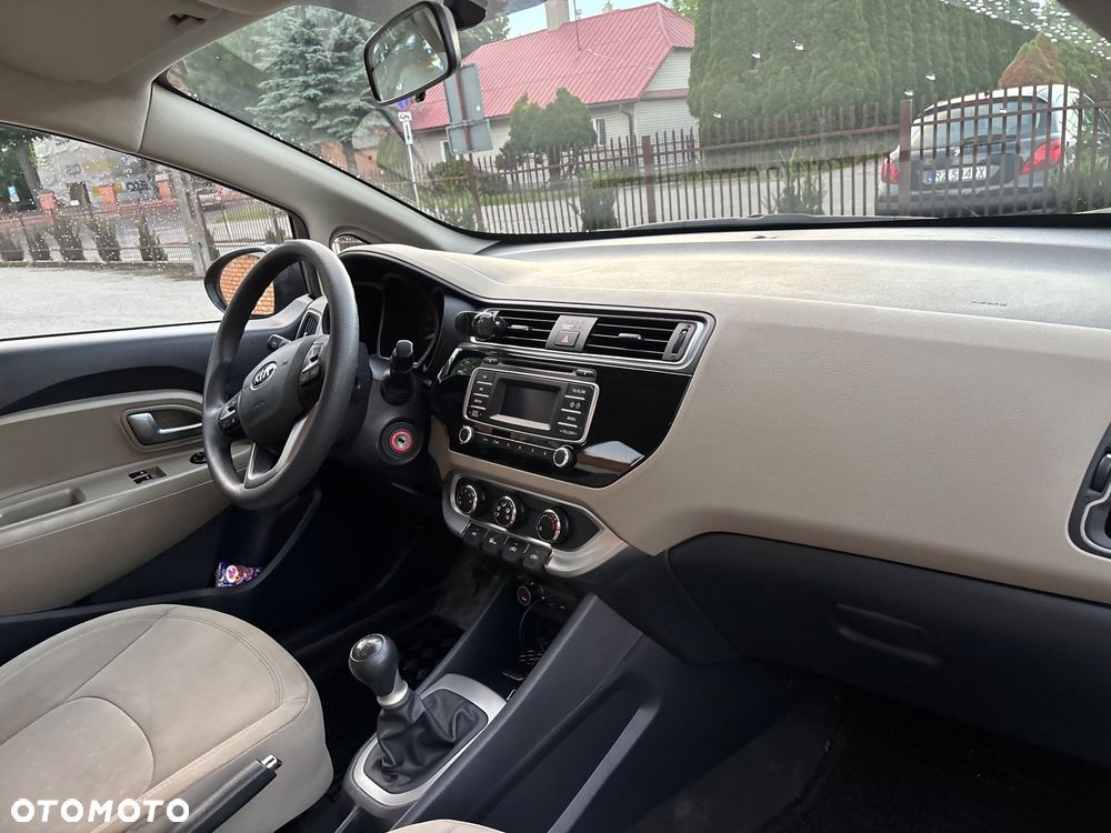 Kia Rio 1.2 L - 20