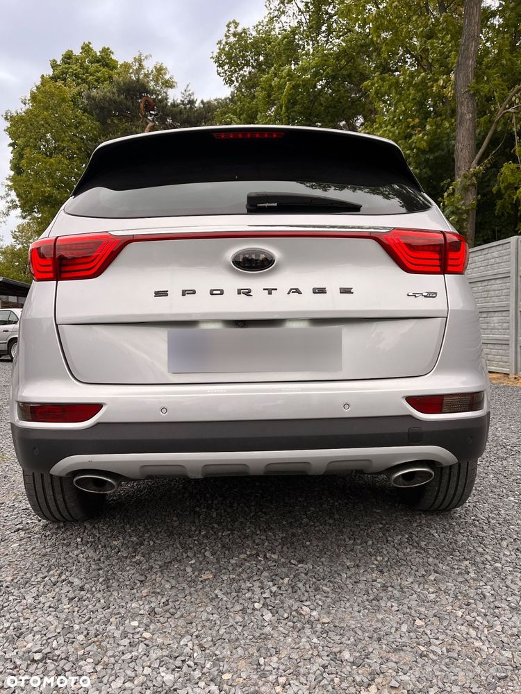 Kia Sportage 2,0 CRDI AWD GT Line - 6