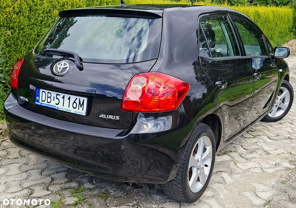Toyota Auris 1.6 VVT-i Team - 3