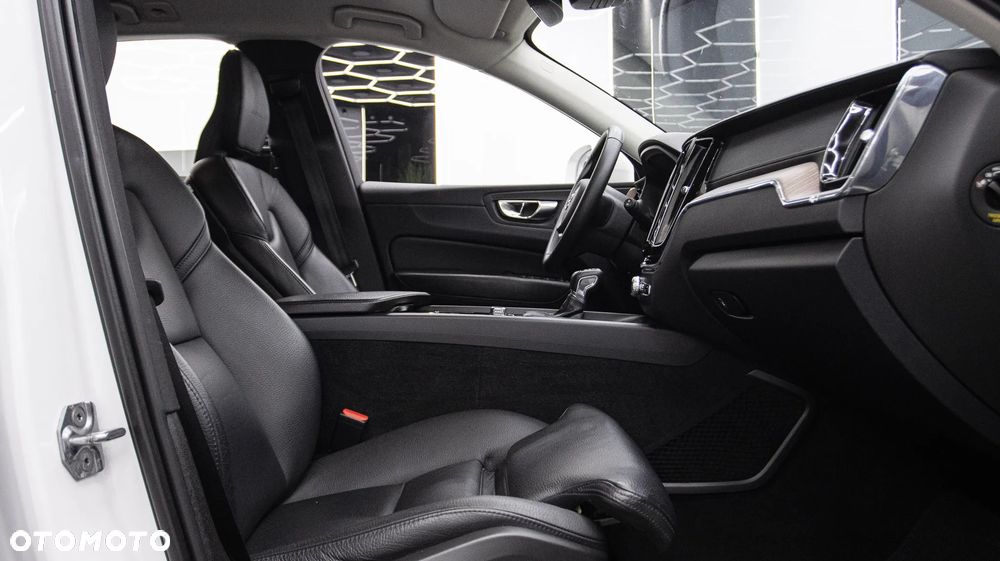 Volvo XC 60 B4 B Inscription - 18