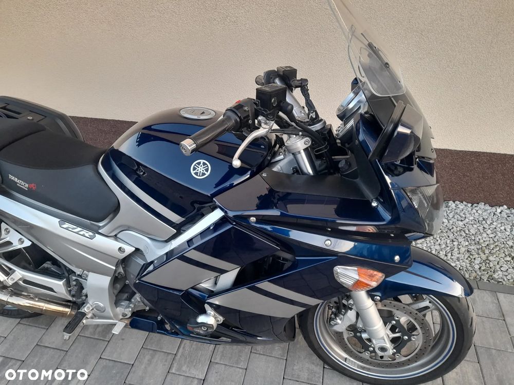 Yamaha FJR - 18
