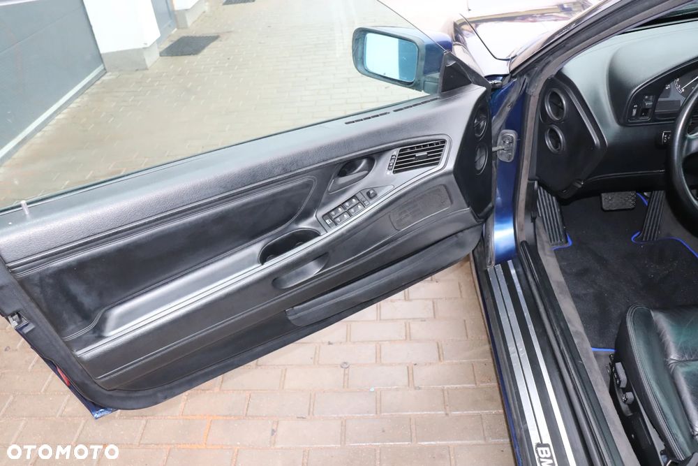 BMW Seria 8 - 18