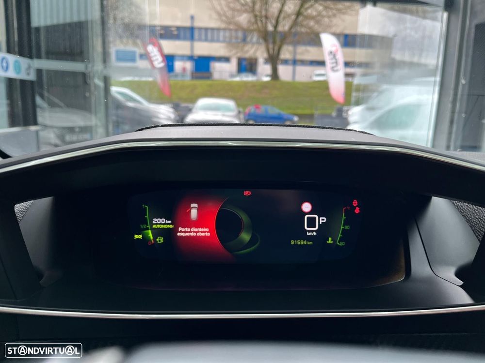 Peugeot 208 PureTech 130 EAT8 GT Pack - 14