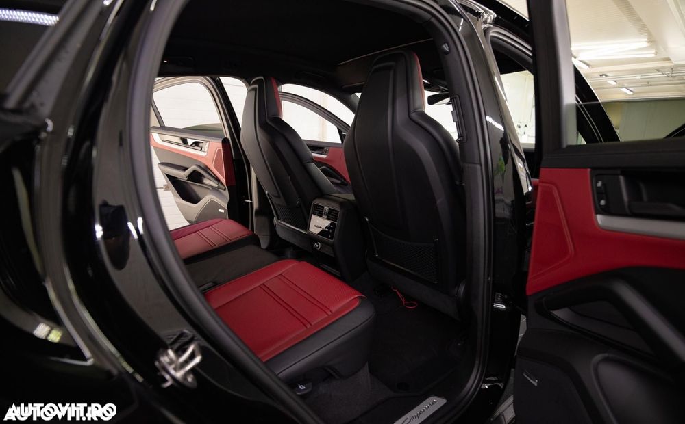 Porsche Cayenne Coupe - 16