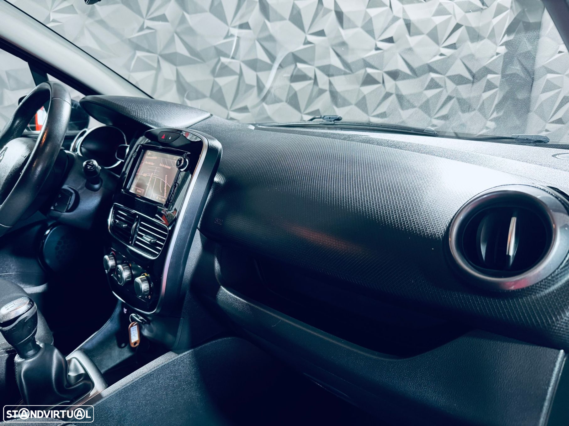 Renault Clio 1.5 dCi Limited - 15