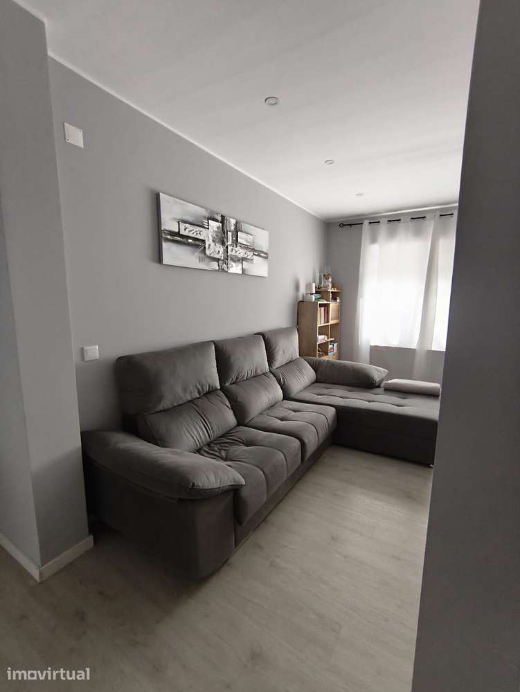 Apartamento T2, R/C alto, Avenida Jaime Cortesão, Bairro da Conceição - Grande imagem: 5/22
